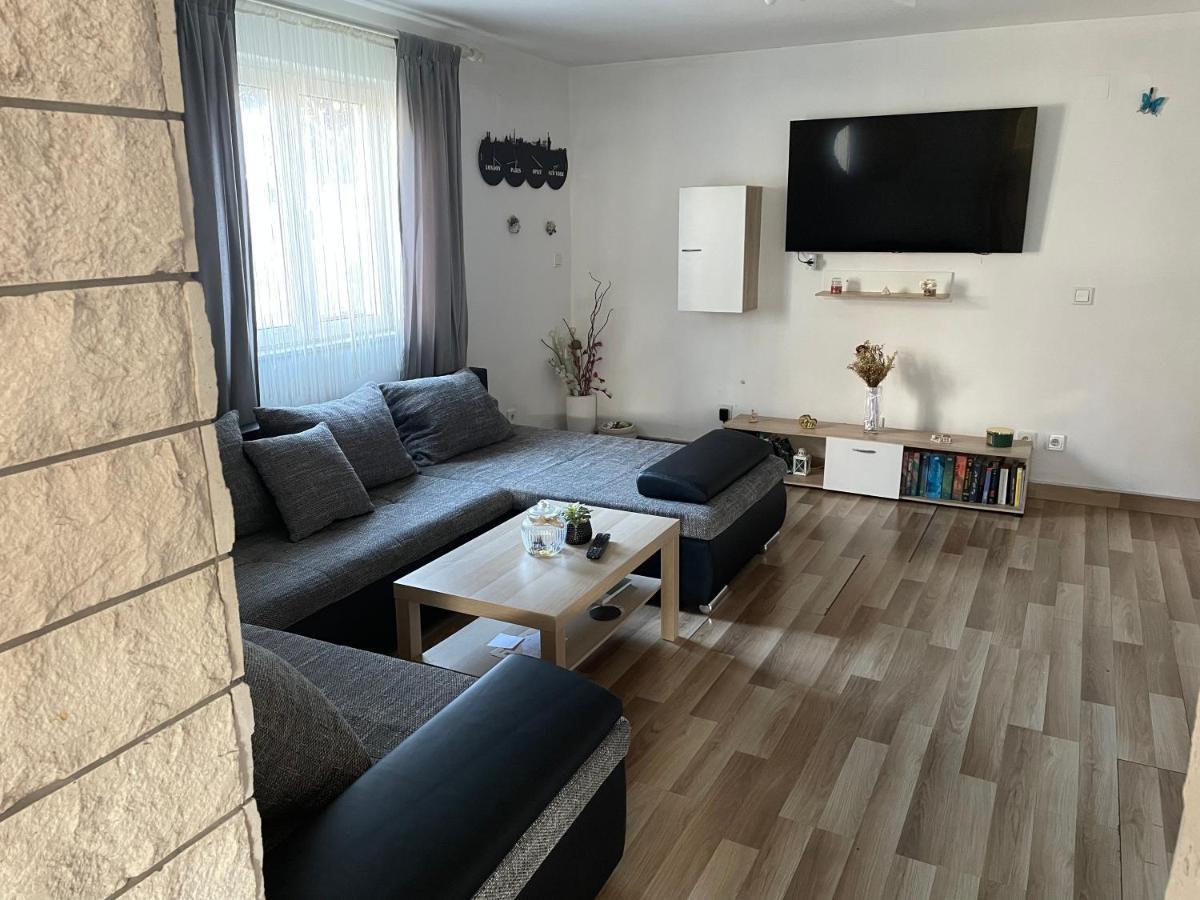 Apartment Toma *
