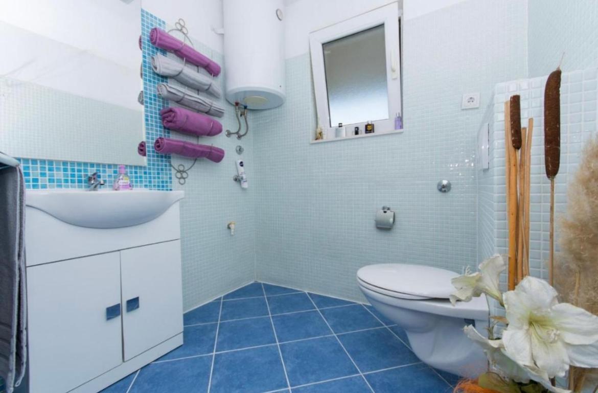 Toma Apartment